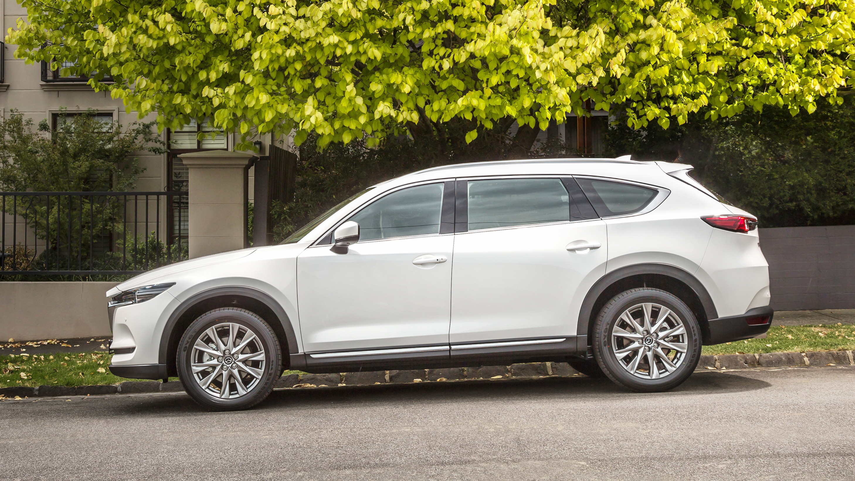 11年款的日系车商务车,11款丰田日系车