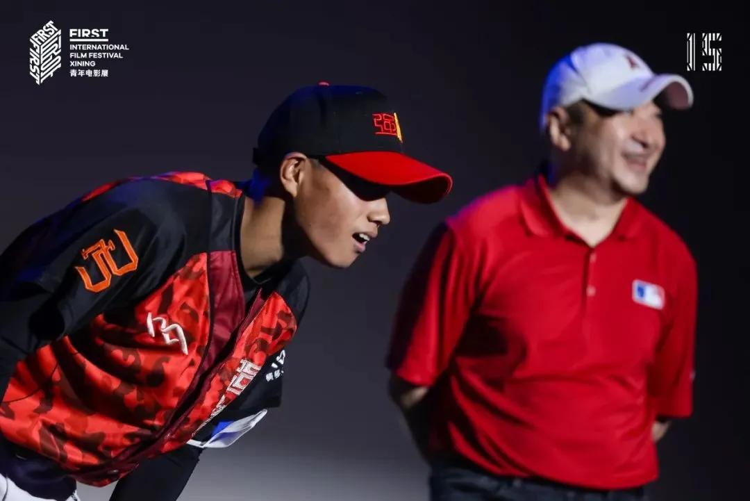 mlb中国区总裁祁冬,mlb采访接球