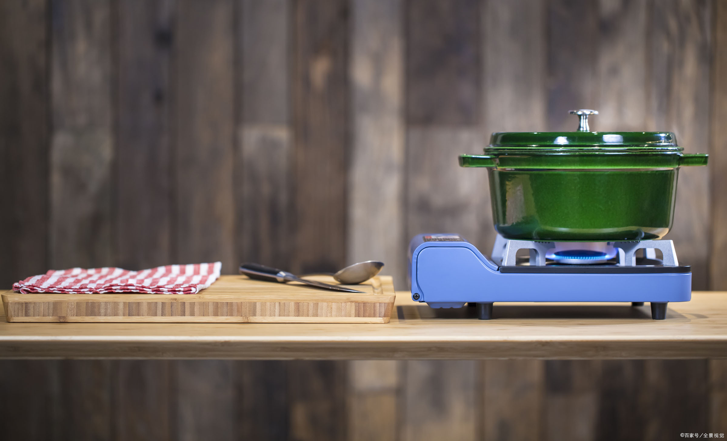 搬新家厨房必买哪些锅,搬新家买新锅好还是用旧的好