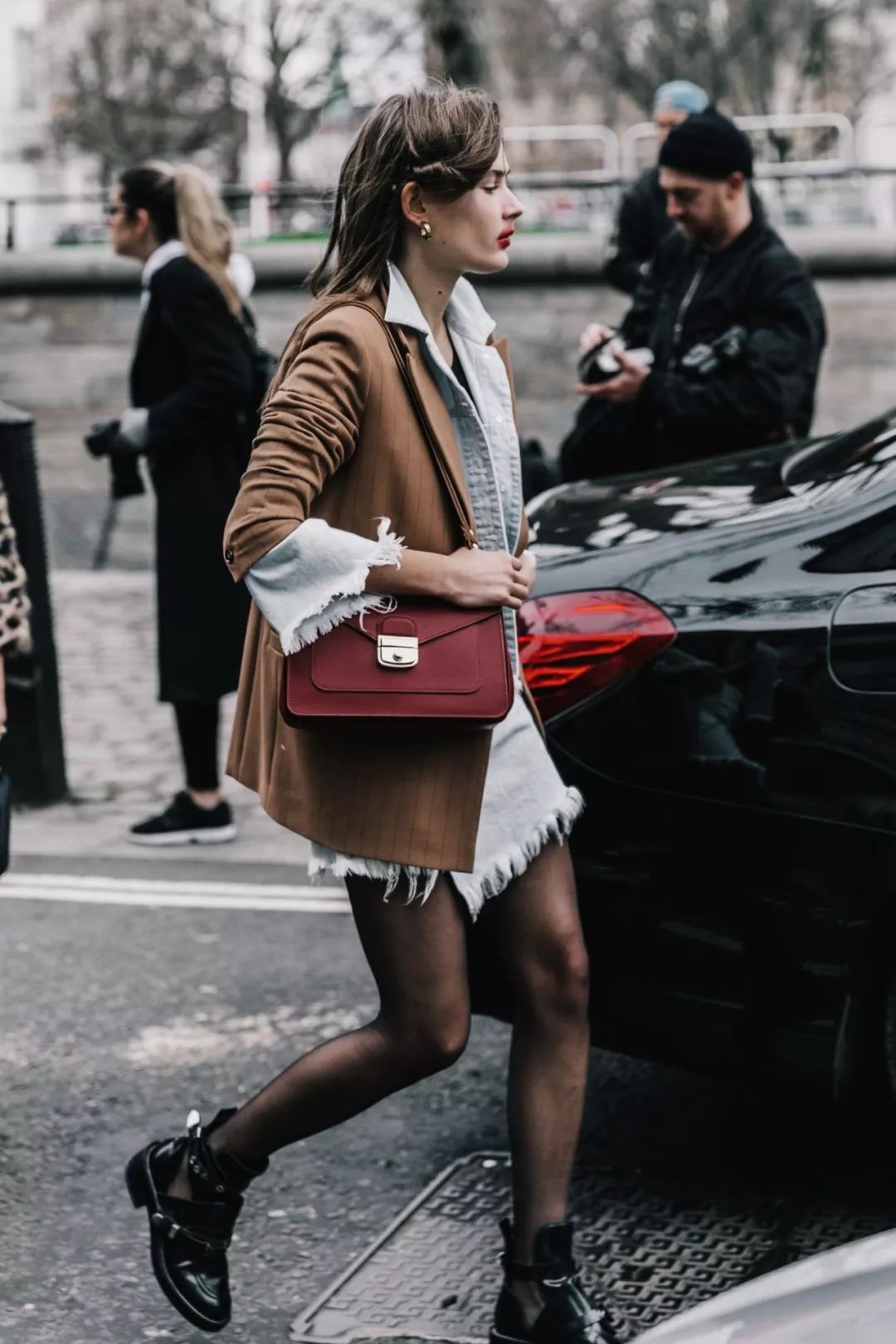 秋冬款舒适不累脚的平底鞋,今年春夏穿什么平底鞋好看