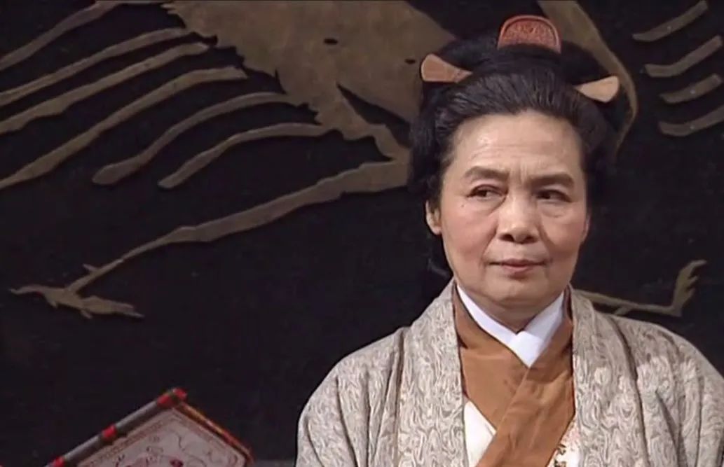 程昱说徐庶比他强十倍真的吗,曹操程昱徐庶