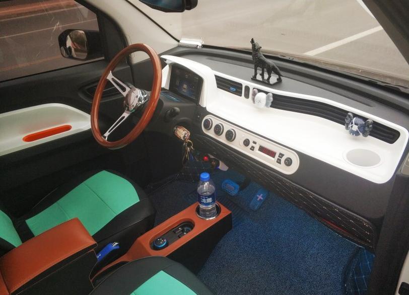 买车3万多，潮改1万多，这样的宏光MINI比3系更拉风？