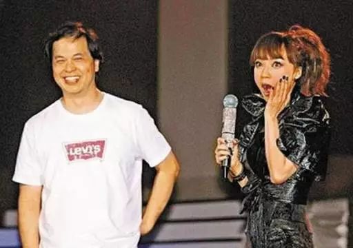 香港明星颁奖典礼梅艳芳蓝洁瑛,梅艳芳与蓝洁瑛谁的影响力大