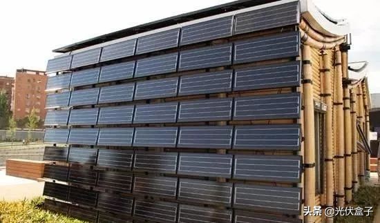 这些大学装了太阳能电池板发电，好看又环保，还能赚钱