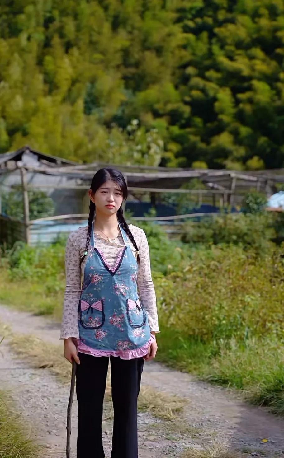 小姨温柔贤惠,特别淳朴的采茶女