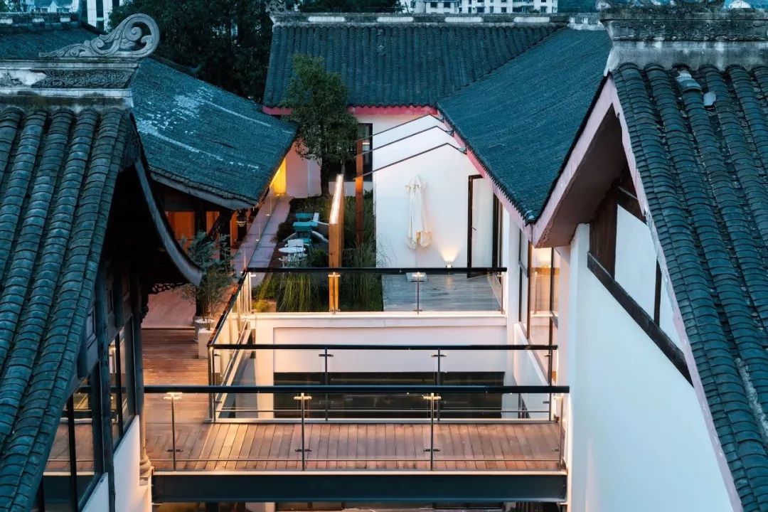 春节住哪里？水灵妹儿为你奉上都江堰最全住宿攻略，快来这里过一个幸福团圆年~