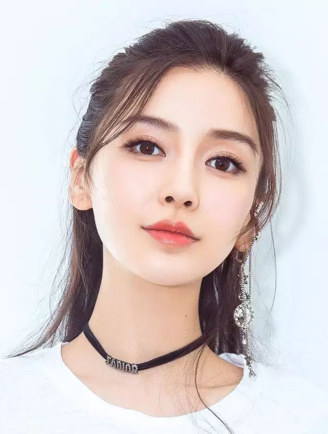 总觉得自己脸型太差?但也许你只是剪错刘海而已,看完这篇就懂了