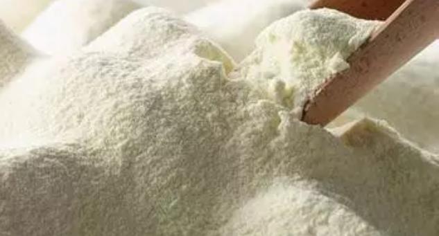 月子里母乳不足正确的加奶粉方法,怎样辨别婴儿奶粉是否适合