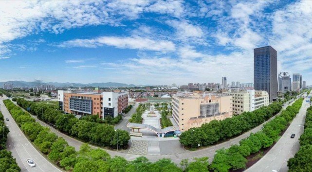 德保团餐,德保10月战报