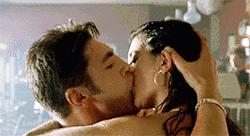 18岁就敢拍裸戏，“西班牙野玫瑰”在好莱坞开启了香艳魔咒