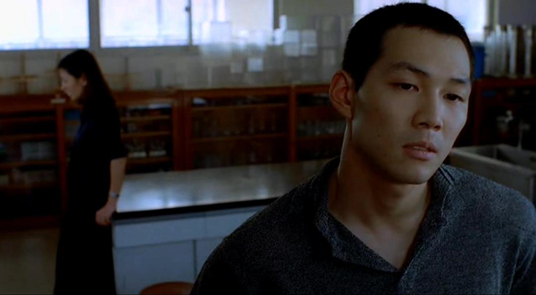 如果一个女生把你当成“备胎”，男生最好的回应，是这样做