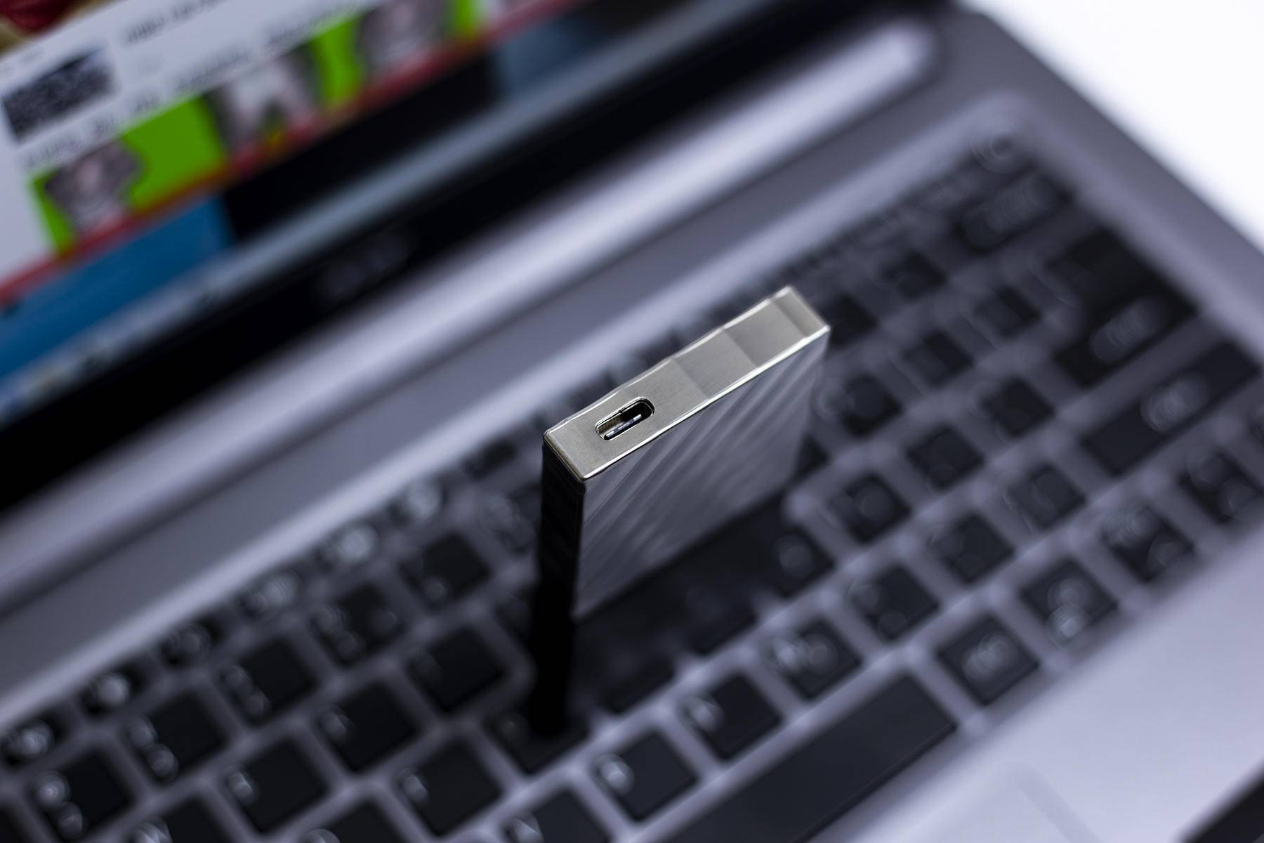 西数mypassport随行版ssd,高颜值轻便移动硬盘