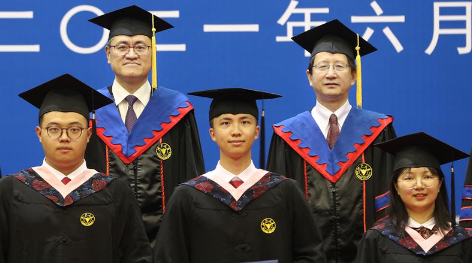 软件工程：国内最好的8所大学！北航大多数毕业生：年薪20万起