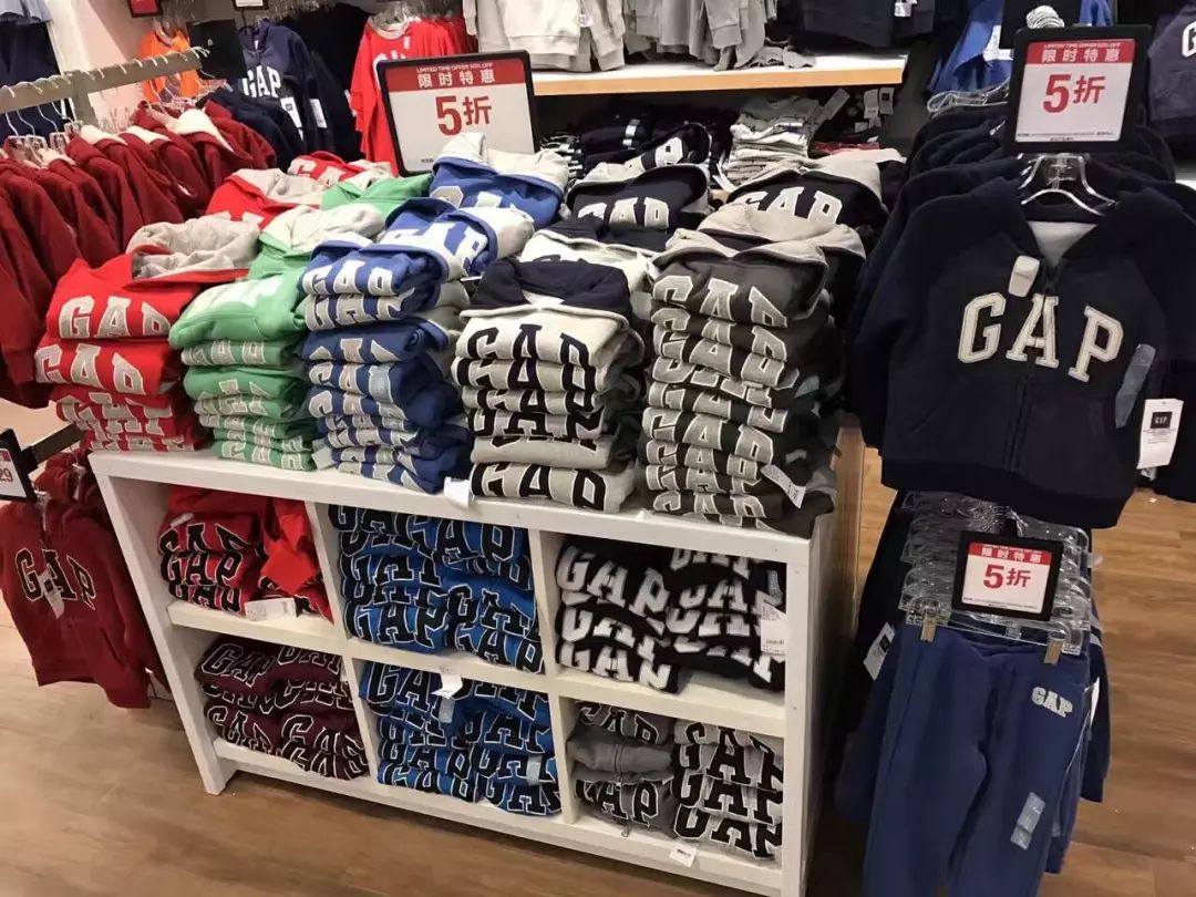 贫民窟女孩必备100个东西,贫民窟女孩必备