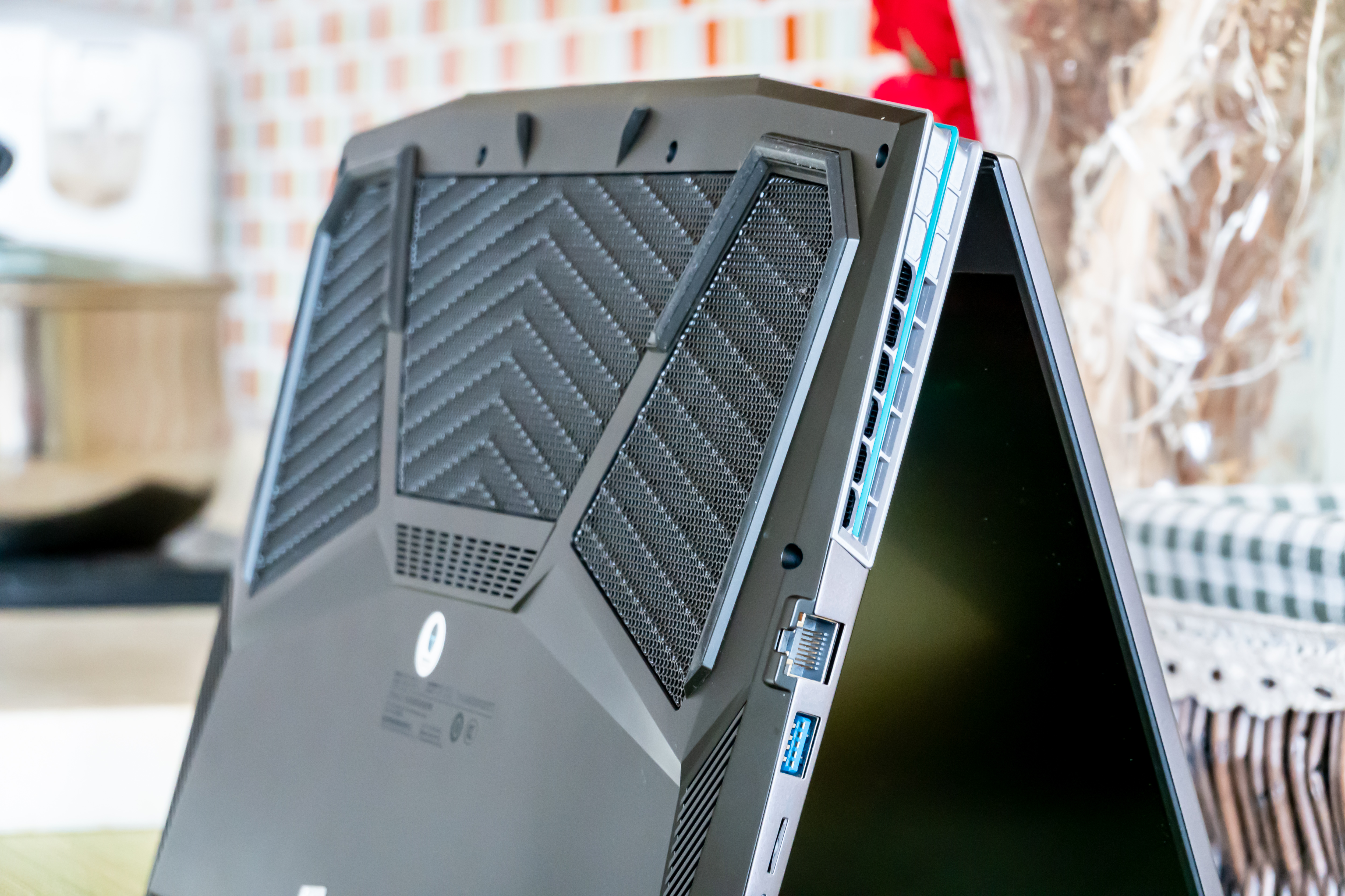 雷神911pro高端笔记本,雷神911pro可以玩的游戏