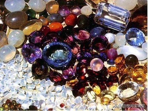 世间珍宝珠宝首饰,如何鉴别斯里兰卡的蓝宝石