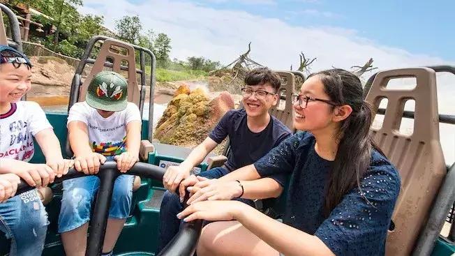 上海迪士尼5折门票周五抢票,上海迪士尼门票亲子票最新发布