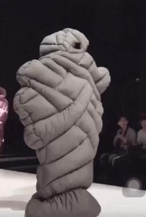 最好的羽绒服怎么选,300到400羽绒服男士