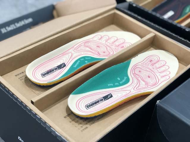 多威maxpower和匹克态极,多威maxpower和反重力哪个好