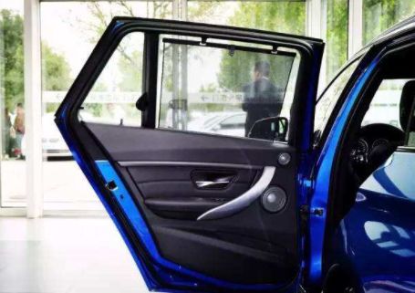 2022款荣放车门生锈厂家处理方案,长城c30车门生锈4s店免费给换吗