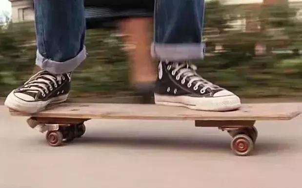 閭d簺鐑傚ぇ琛楃殑鐞冮瀷,璐皯绐熺殑瓒崇悆鐞冮瀷