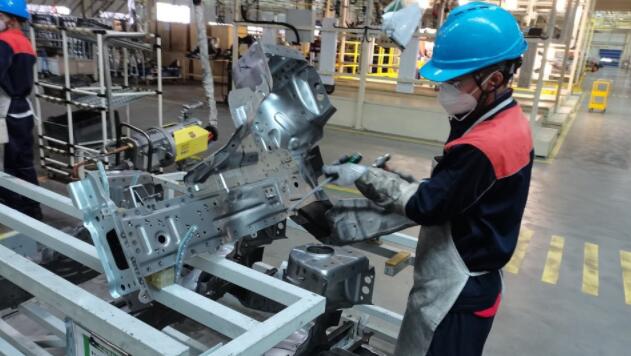 吉利集团招聘大学生,吉利工厂贵州