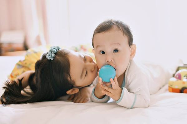 二胎生后如何对待大宝,二胎快出生了大宝怎么办