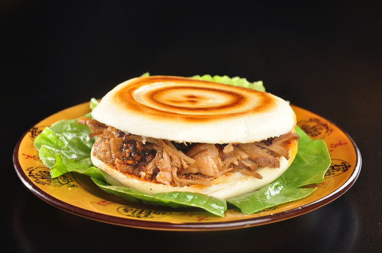 自己买肉夹馍能赚钱吗,卖肉夹馍如何月入过万