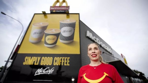 新西兰开一家麦当劳，年收入竟达1000万纽币，比中彩票还高，了解一下？