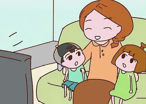 妹妹接哥哥下自习，哥哥一个动作瞬间感动网友，太暖了