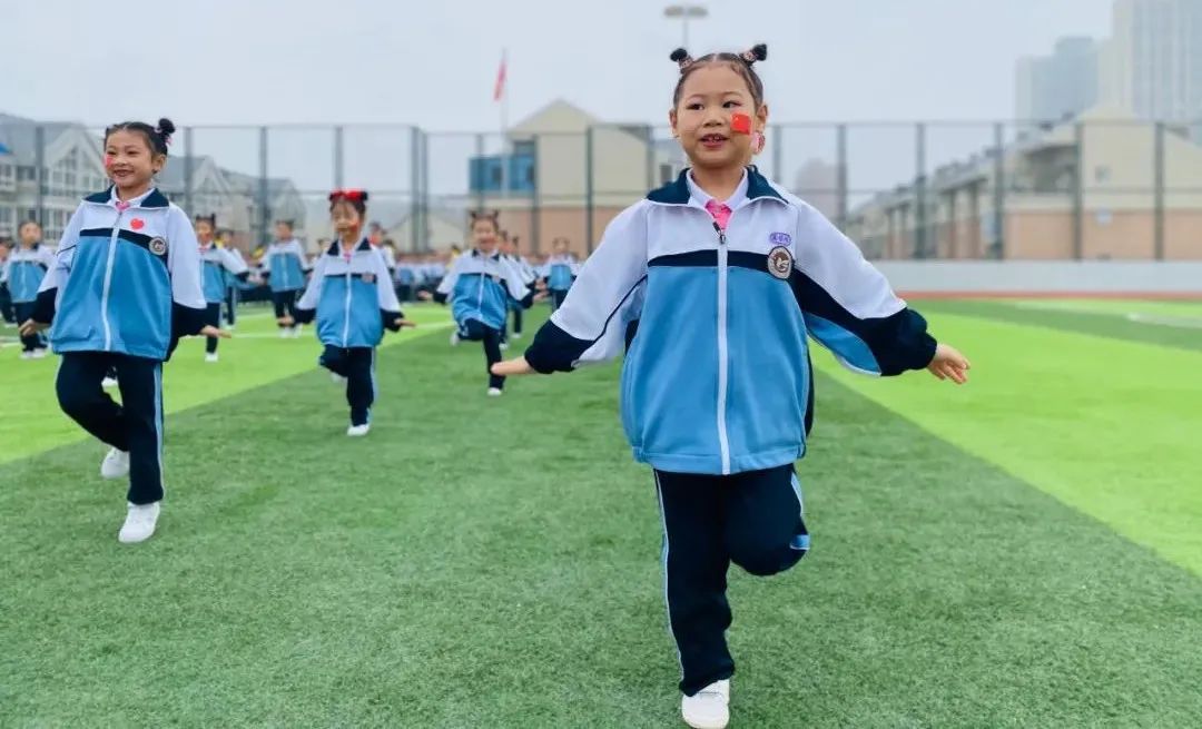 庆祝建党百年大型排舞展演西安,建党100周年校园啦啦操比赛