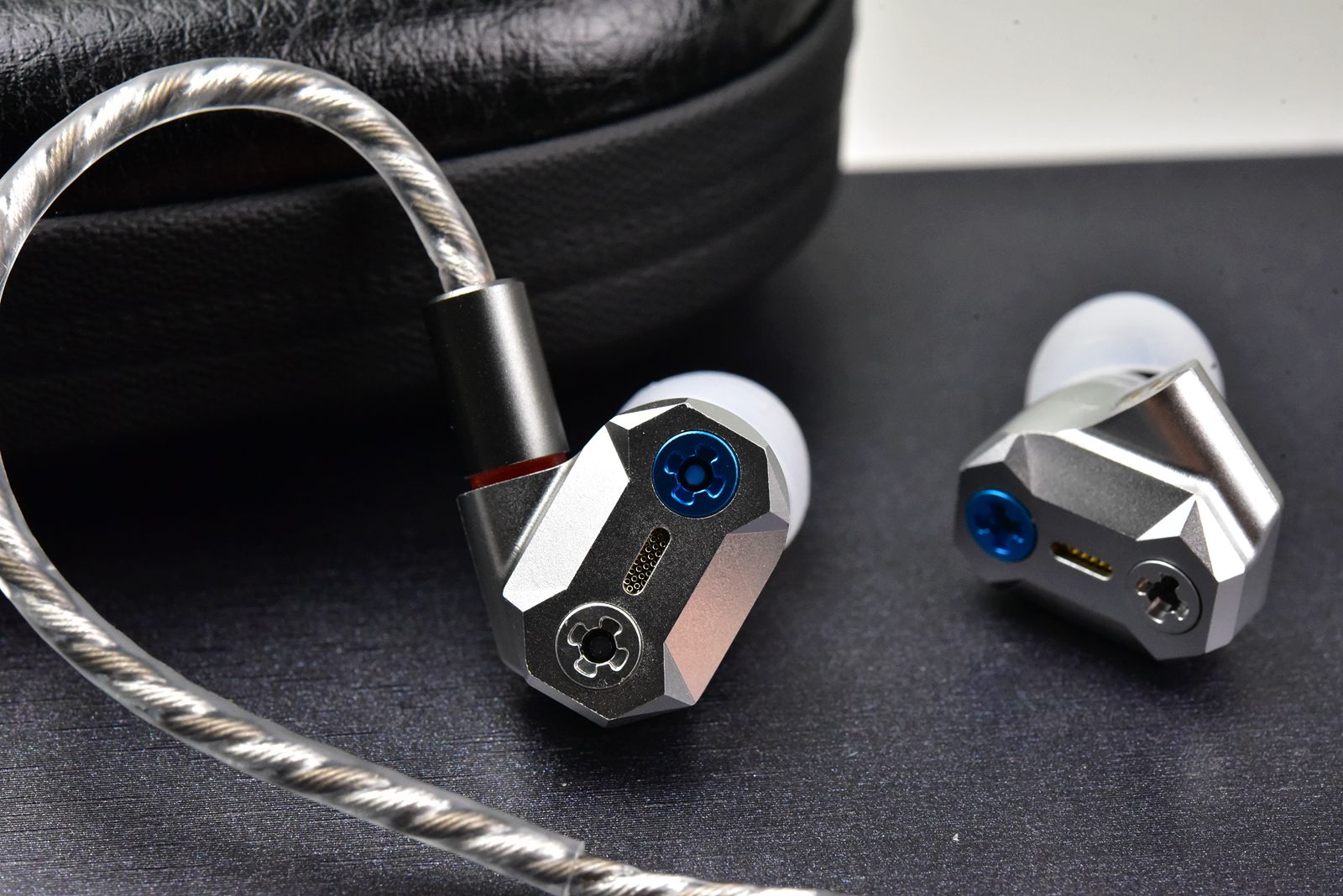 两千元静电耳机推荐,200元内音质最好的静电耳机