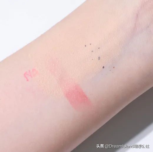 公认1000元左右贵妇级粉底液对比,带妆12小时的粉底液测评对比