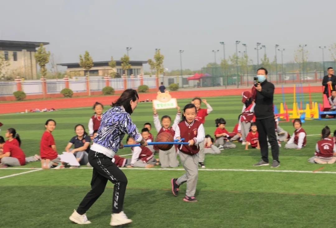 趣味运动会团结奋进,趣味运动会青春