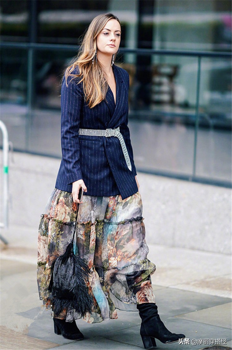 春夏穿什么碎花裙好呢,初春有一种逆天美碎花裙