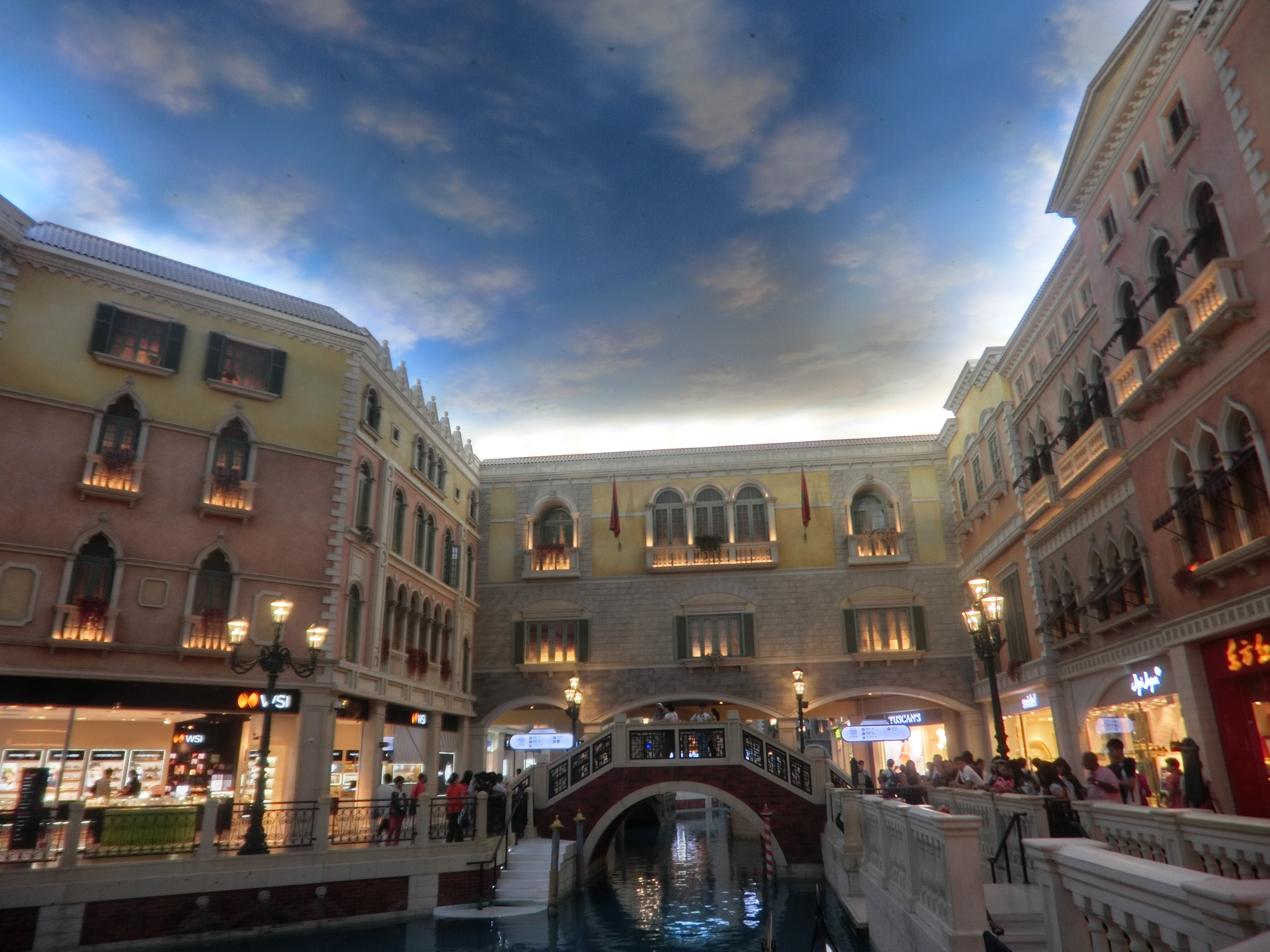 澳门一天自由行好还是跟团去好,花了80元跟旅游团去海花岛