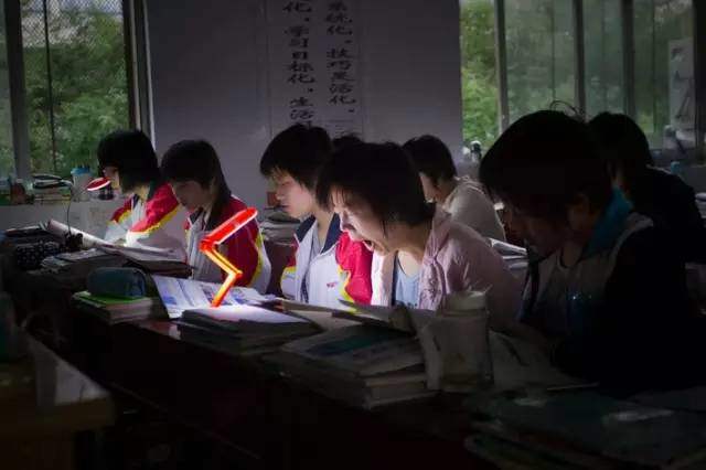 孩子心里不想上学怎么办,孩子内心想学不进去