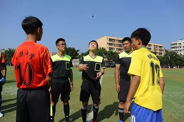 怀揣中国足球梦汗洒校园绿荫场——西昌市第九届中小学生足球赛圆满收官