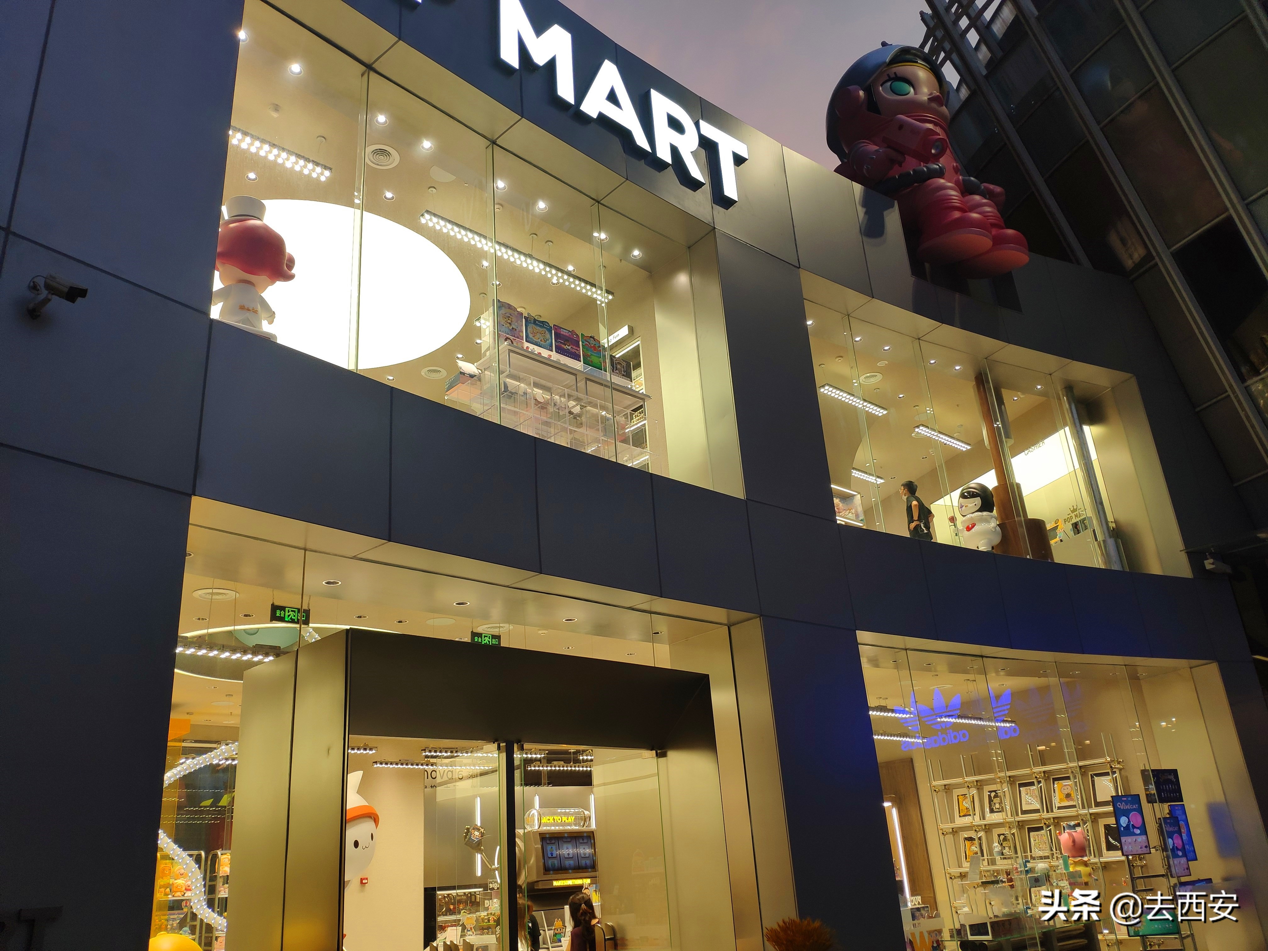 西安潮流旗舰店最多的商场!老城根5大旗舰店,双层独栋设计惊艳