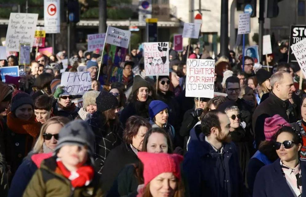 选手不穿比基尼就罚款！手联会主席出台奇葩规定，被斥责居心叵测