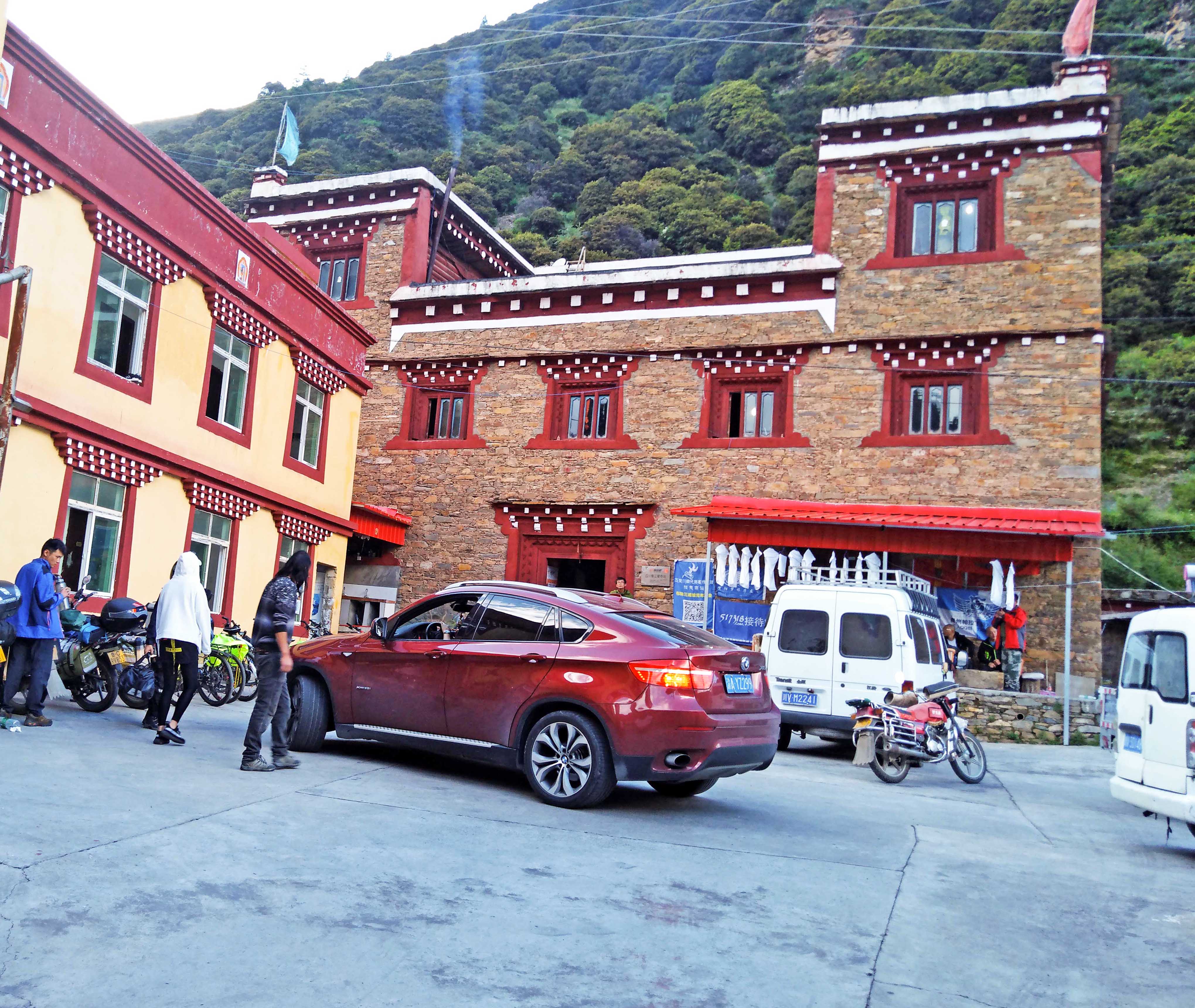 骑越野摩托车去西藏摩旅,摩旅川藏常见的摩托车