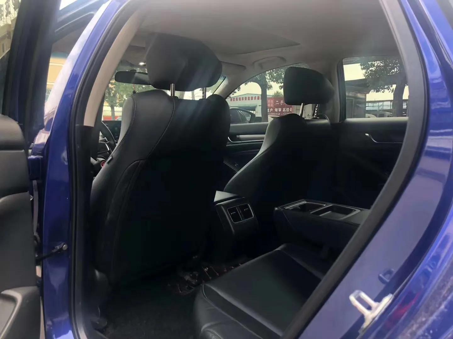 八代雅阁2.4和七代雅阁2.4对比,22款雅阁和23款雅阁对比哪些提升