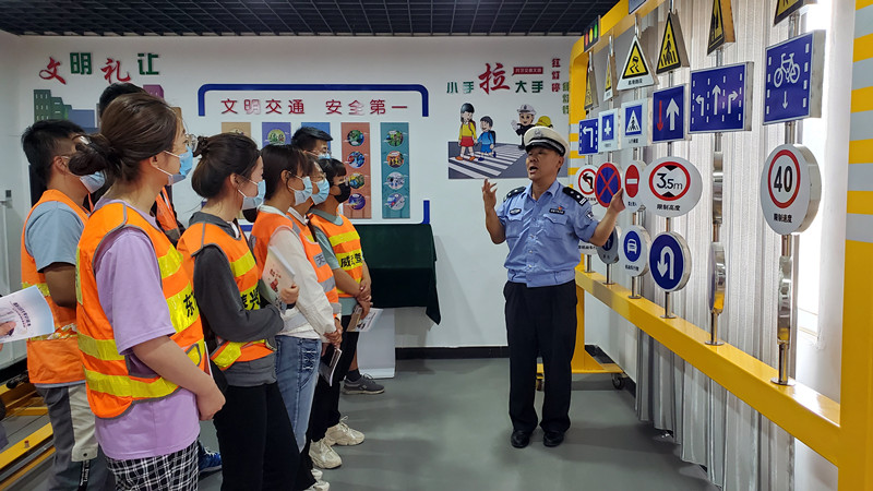 【文明交通进驾校】民勤公安交警走进天顺驾校开展暑期交通安全宣传活动丨强担当除隐患防事故保安全