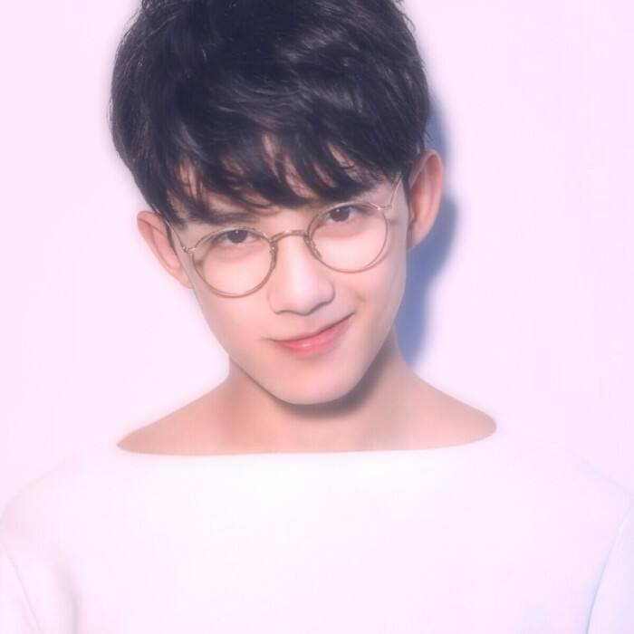 从小哭到大的童星吴磊,吴磊三石弟弟vlog完整版