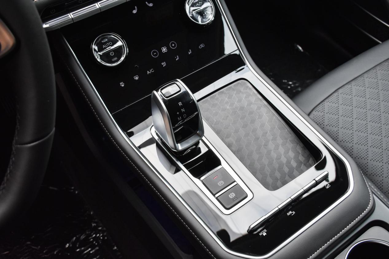 奇瑞瑞虎8手动精英版动力怎么样,奇瑞瑞虎8plus和长安cs75plus