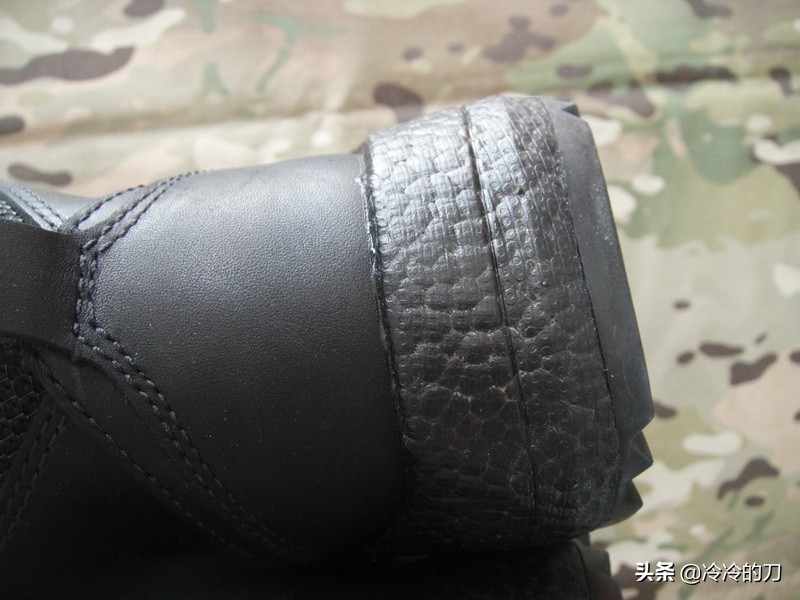 军靴有多舒服,军靴多厚硬不硬