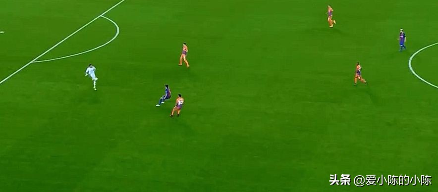 守门员需要什么装备,关于守门员的解说