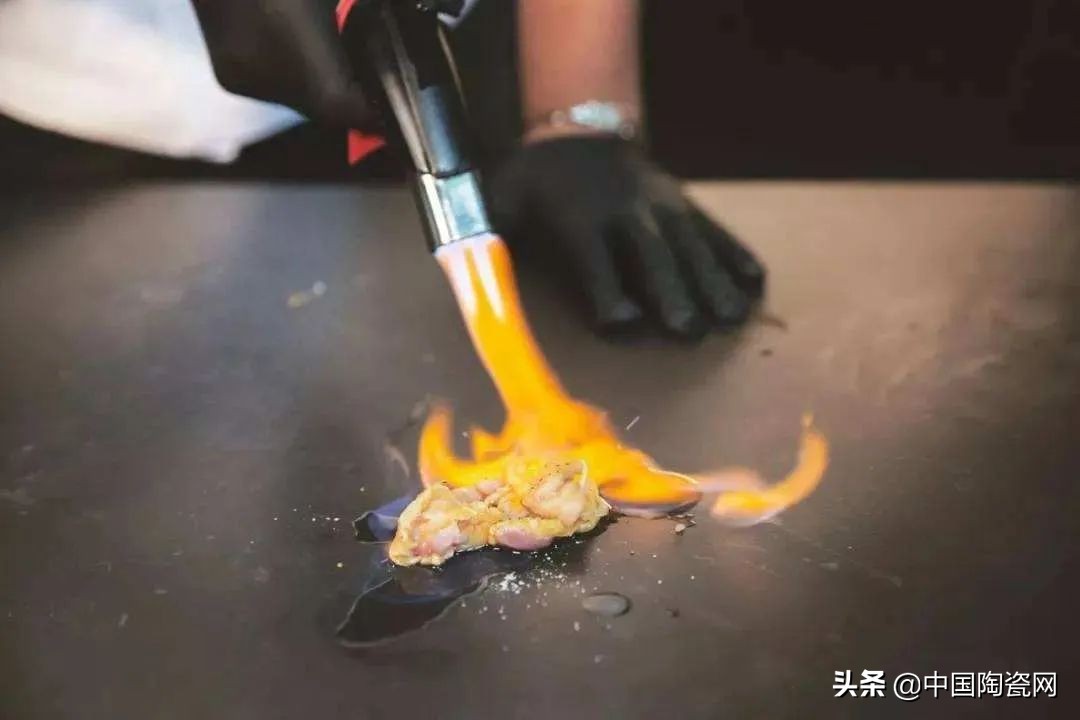 都说岩板太脆会被淘汰吗,岩板你真的了解吗