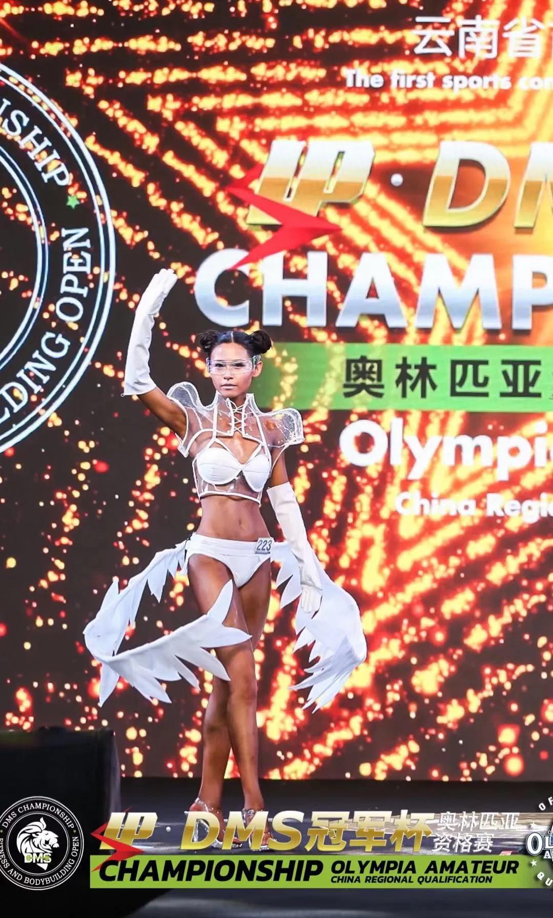 只要上班够土下班就没人认出,只要上班够土下班就认不出来