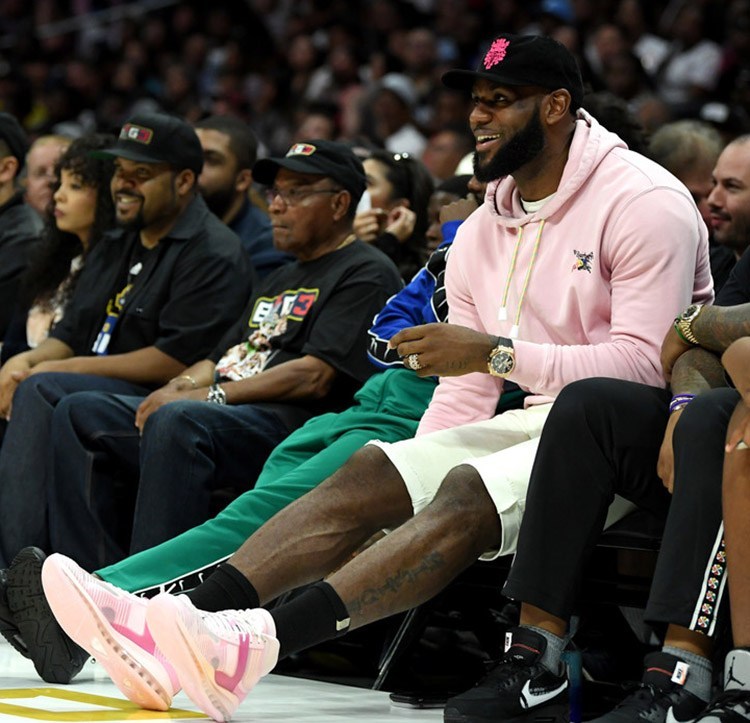 明星上脚dunk冰淇淋,明星上脚的nike